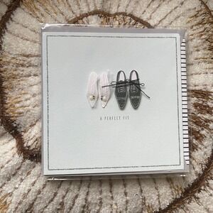 Hallmark Signature‎ wedding greeting card congratulations to a new couple new